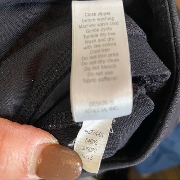 Athleta Metro Drifter Tight Leggings Black Zipper Pockets Womens XS - Picture 9 of 11